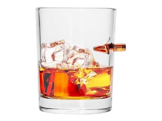VASO DE WHISKY
