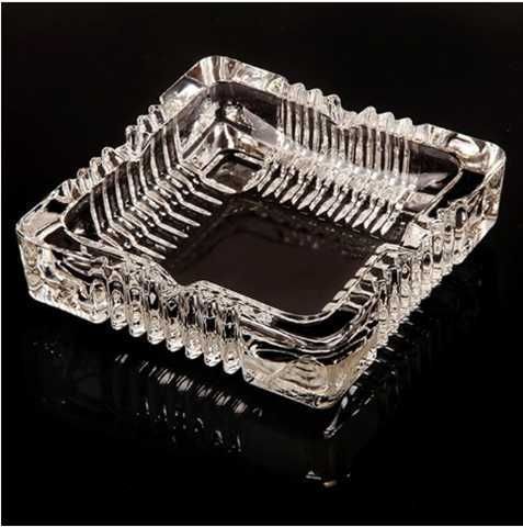 CENICERO DE CRISTAL CUADRADO