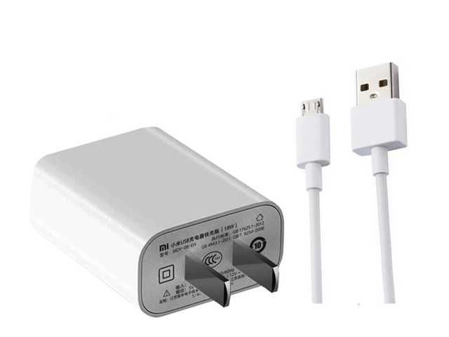 CARGADOR DE 3.0 CREDMI V8